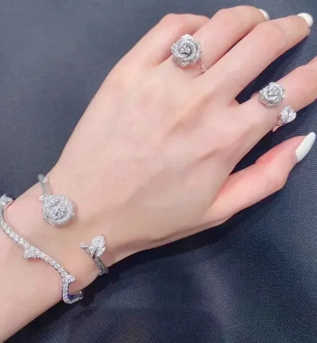 Piaget Rose Collection Pulseras Abiertas Pavé Rose 8