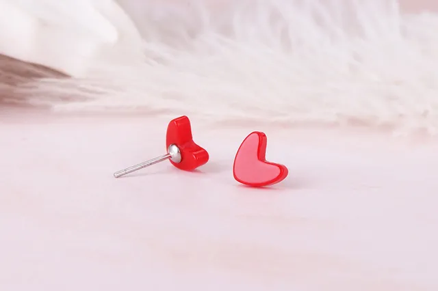 Red Glossy Heart-Shaped Pair Jewelry 3