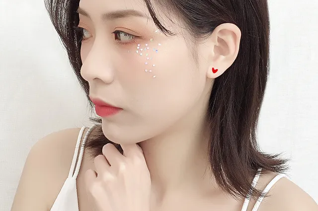 Red Glossy Heart-Shaped Pair Jewelry 7