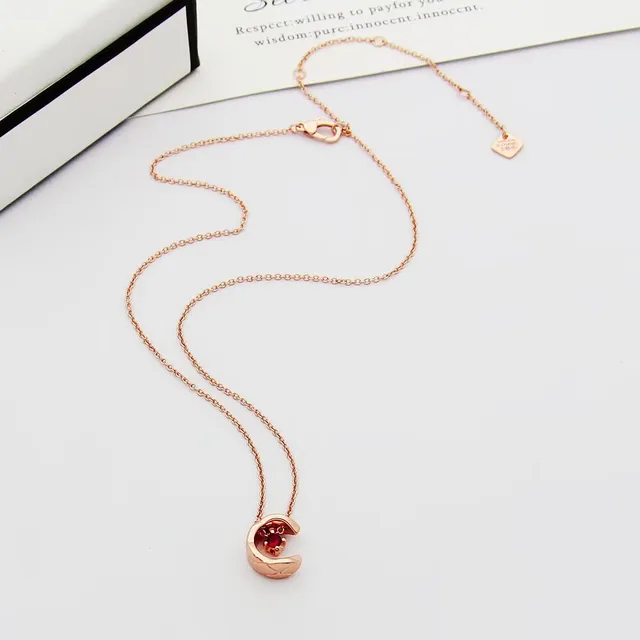 Red Gold Crescent Moon Pendant Gemstone Centerpiece Necklace 4