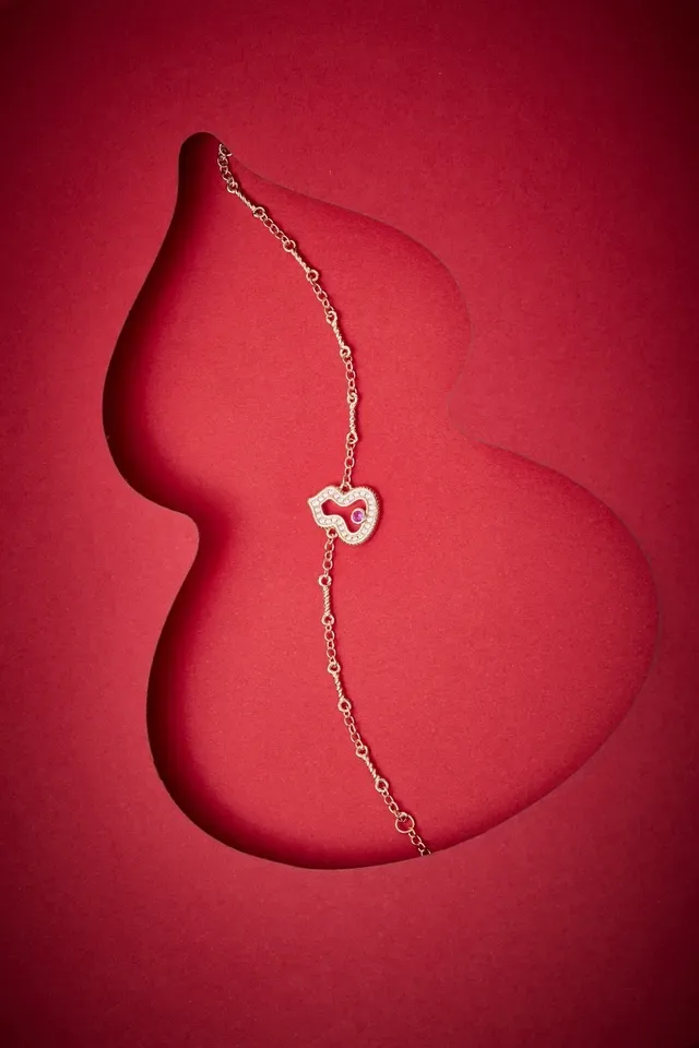 Red Gold Twisted-Link Chain Heart-Shaped Openwork Pendant Necklace 2