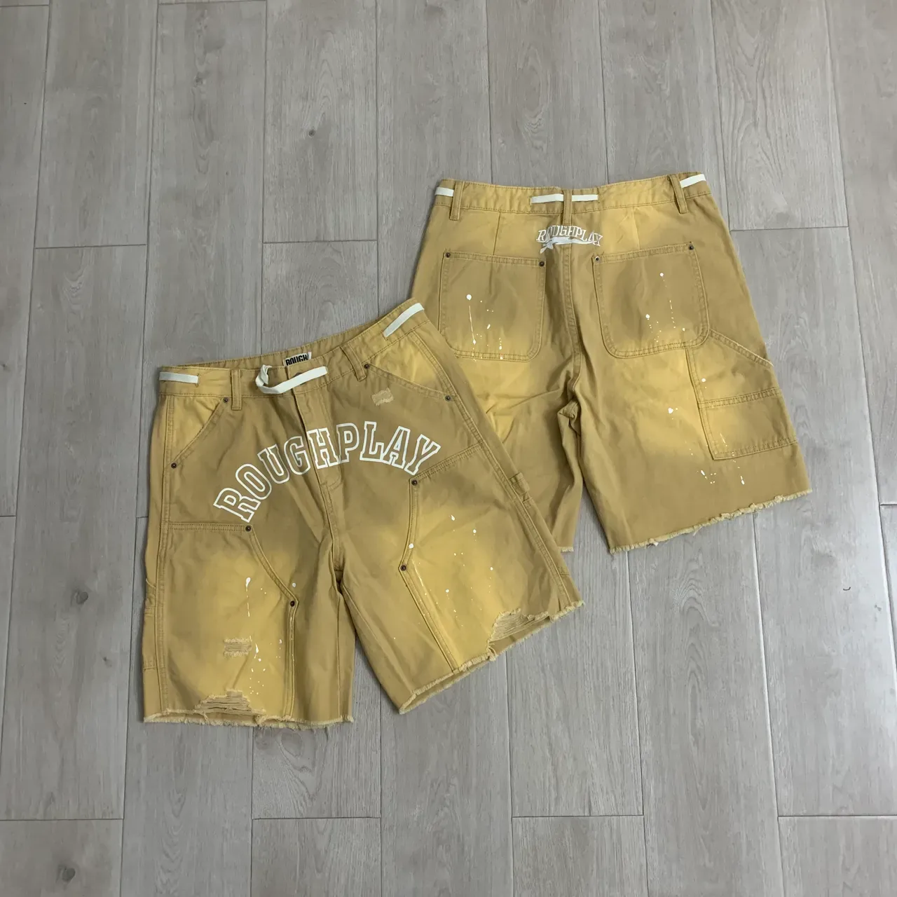 Shorts Cargo Distressed Arch Logo Roughalay 15
