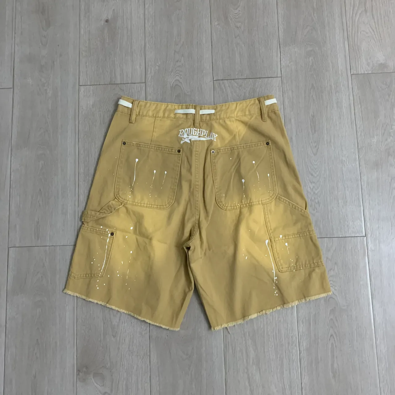 Shorts Cargo Distressed Arch Logo Roughalay 19