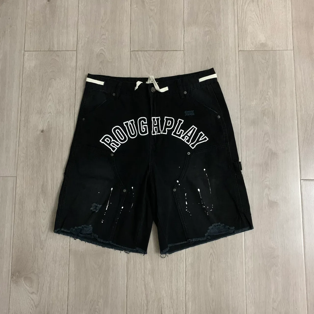 Shorts Cargo Distressed Arch Logo Roughalay 22
