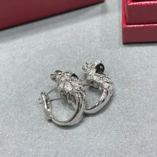 Brincos de pedras Pavé-Set com motivo de cabeça de dragão preto em prata
