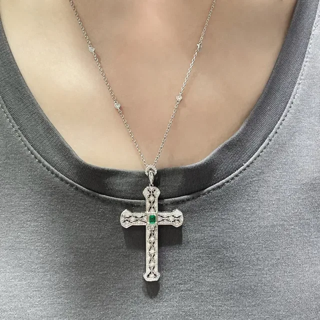 Silver Green Ornate Filigree Pavé-Set Diamonds Necklace 8
