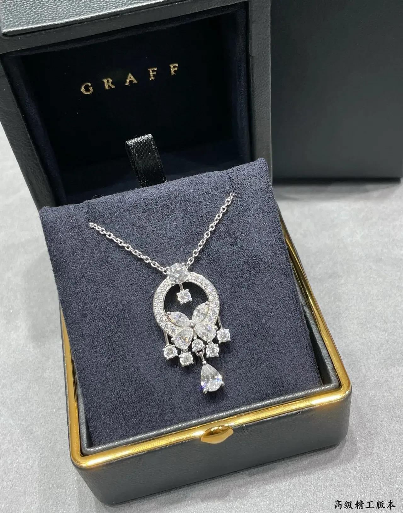 Silver White Halo-Circle Pendant Floral Diamond Motif Necklace 6