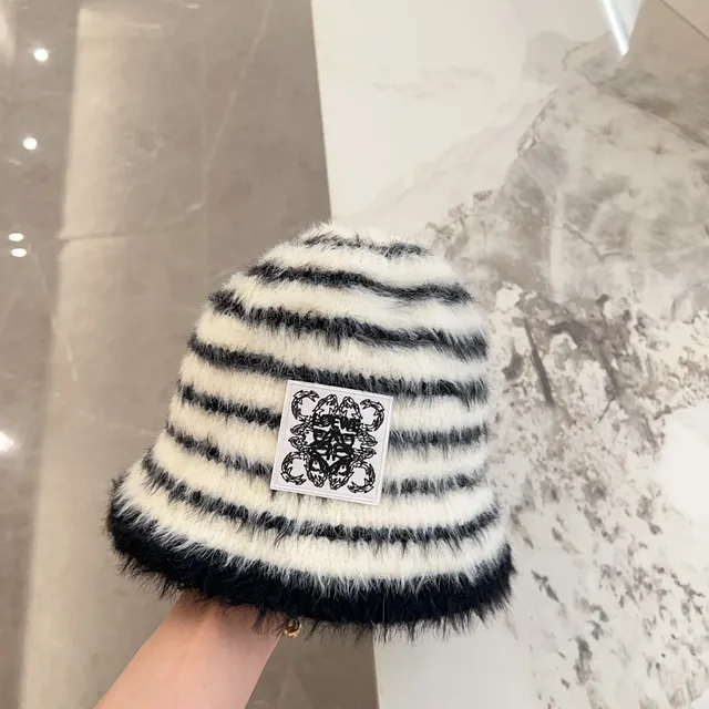 Striped Fluffy Faux Fur Patch-Adorned Bucket Hat 8