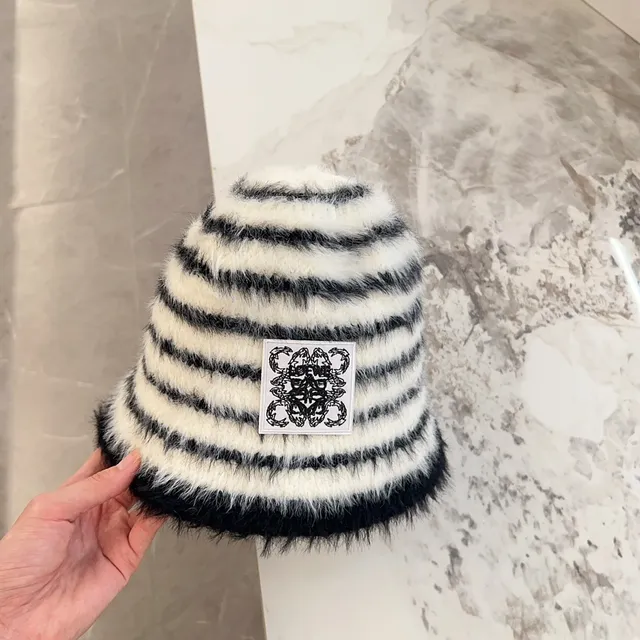 Striped Fluffy Faux Fur Patch-Adorned Bucket Hat 9