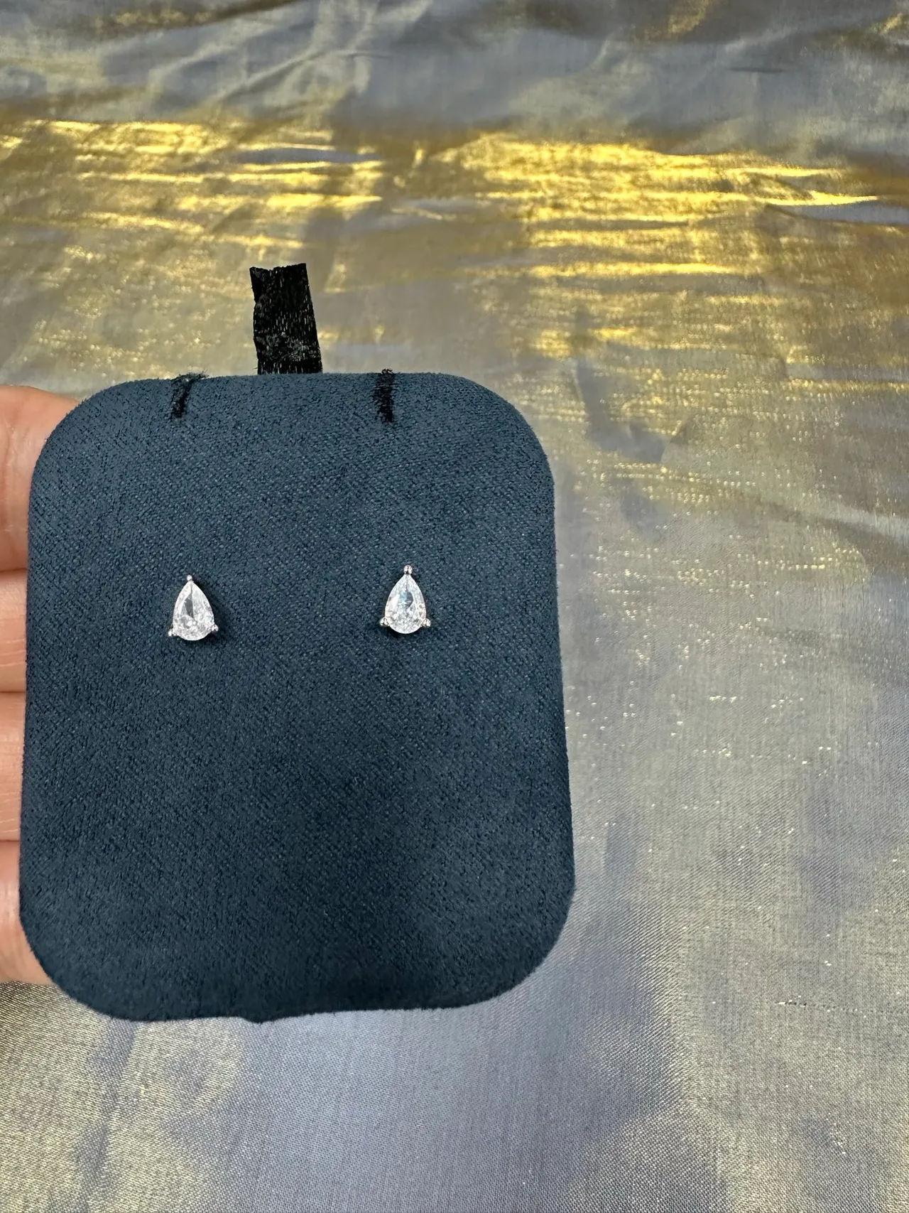 Teardrop Cut Faceted Crystal Stud Earrings 6