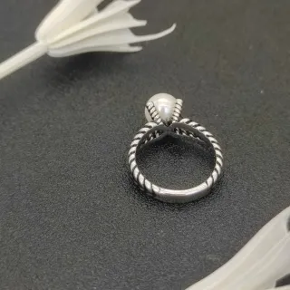 Twisted Rope Band Pearl Ring