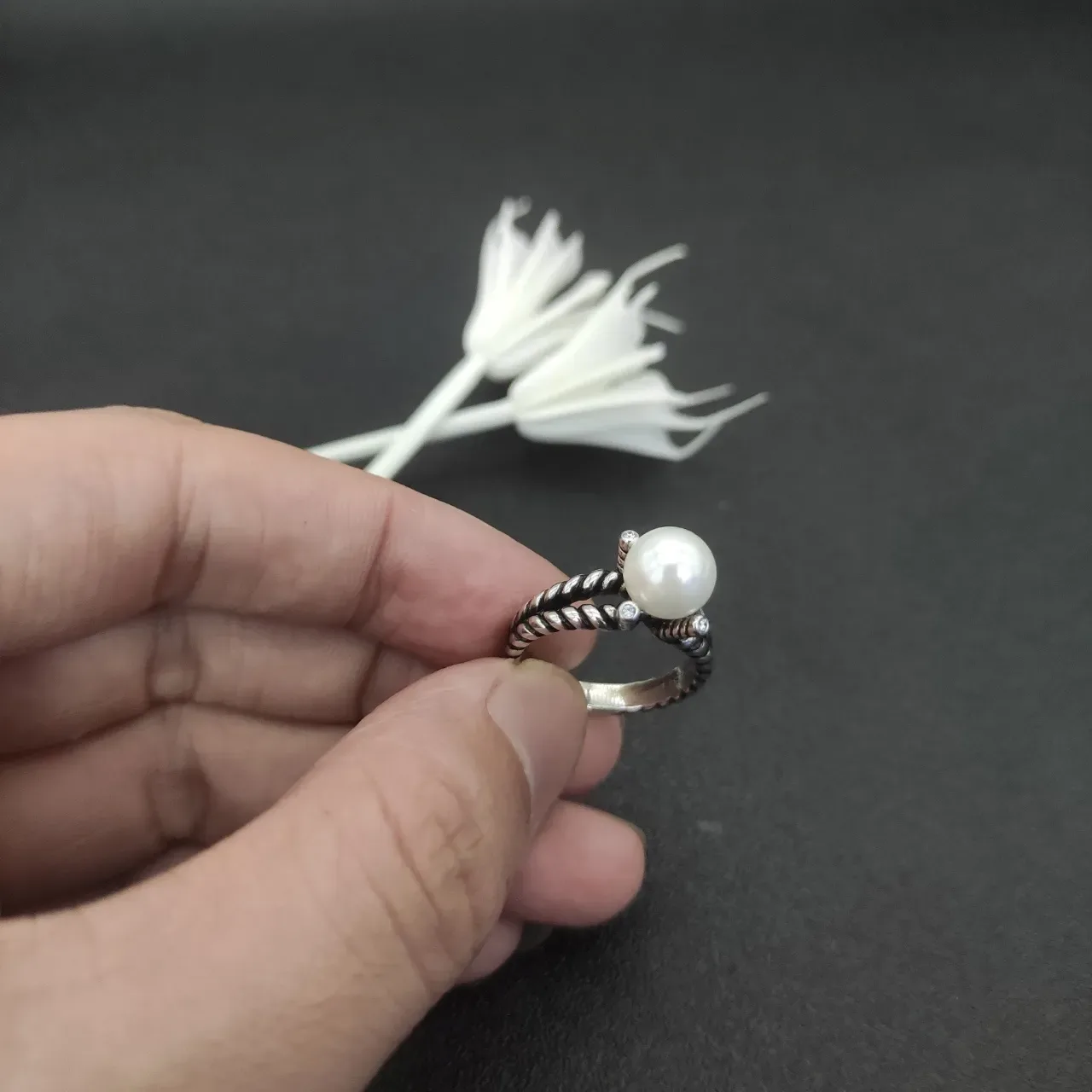Anillo de Perla con Banda de Cuerda Trenzada 6