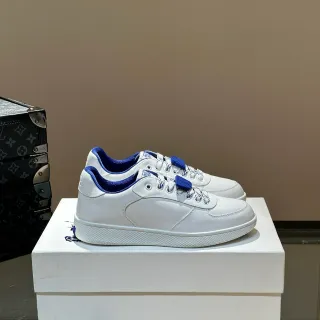 Zapatillas lifestyle de contraste blanco y azul de bajo top