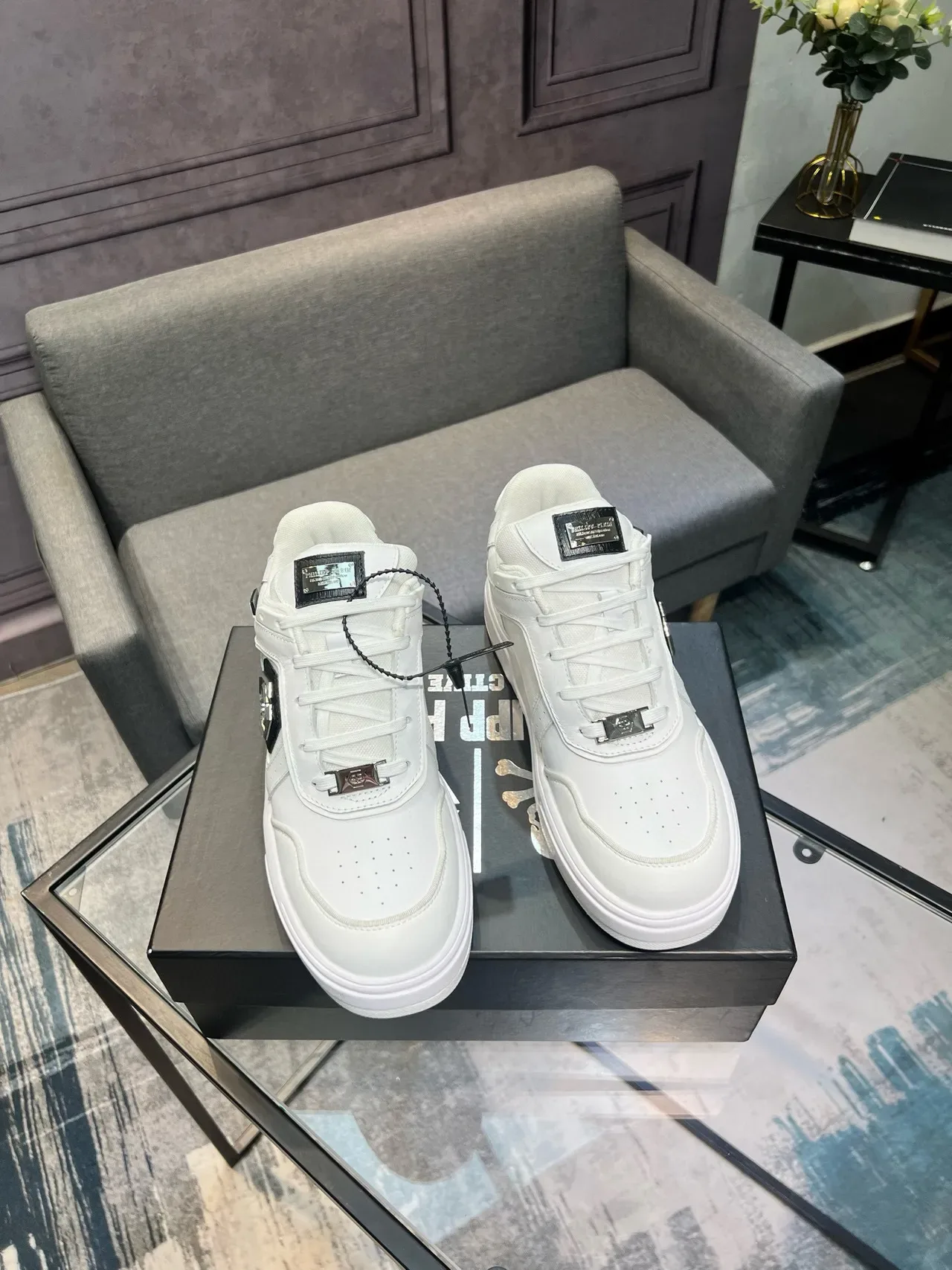 White Black Leather-Like Upper Chunky Platform Sole Sneakers 8