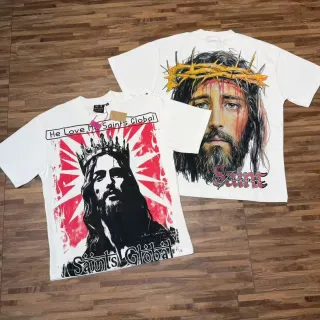T-shirt blanc à col rond imprimé graphique