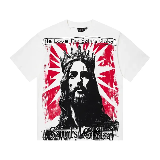 Camiseta branca de gola redonda com estampa gráfica 3