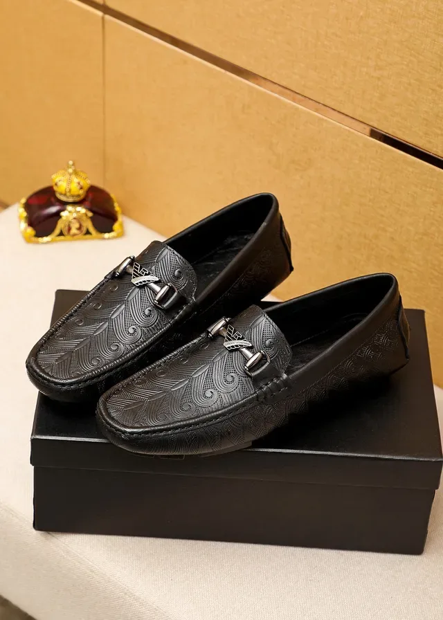 Giorgio Armani 黑色银色浮雕波浪图案金属马衔扣乐福鞋 8