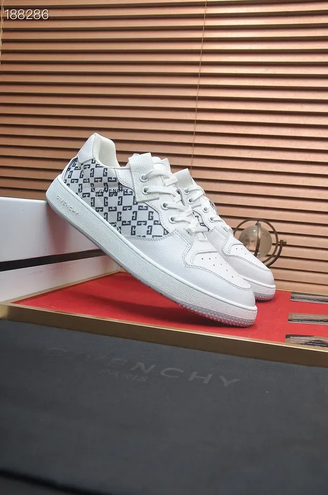 Givenchy शहर खेल मोनोग्राम सफेद जीवनशैली स्नीकर्स 7
