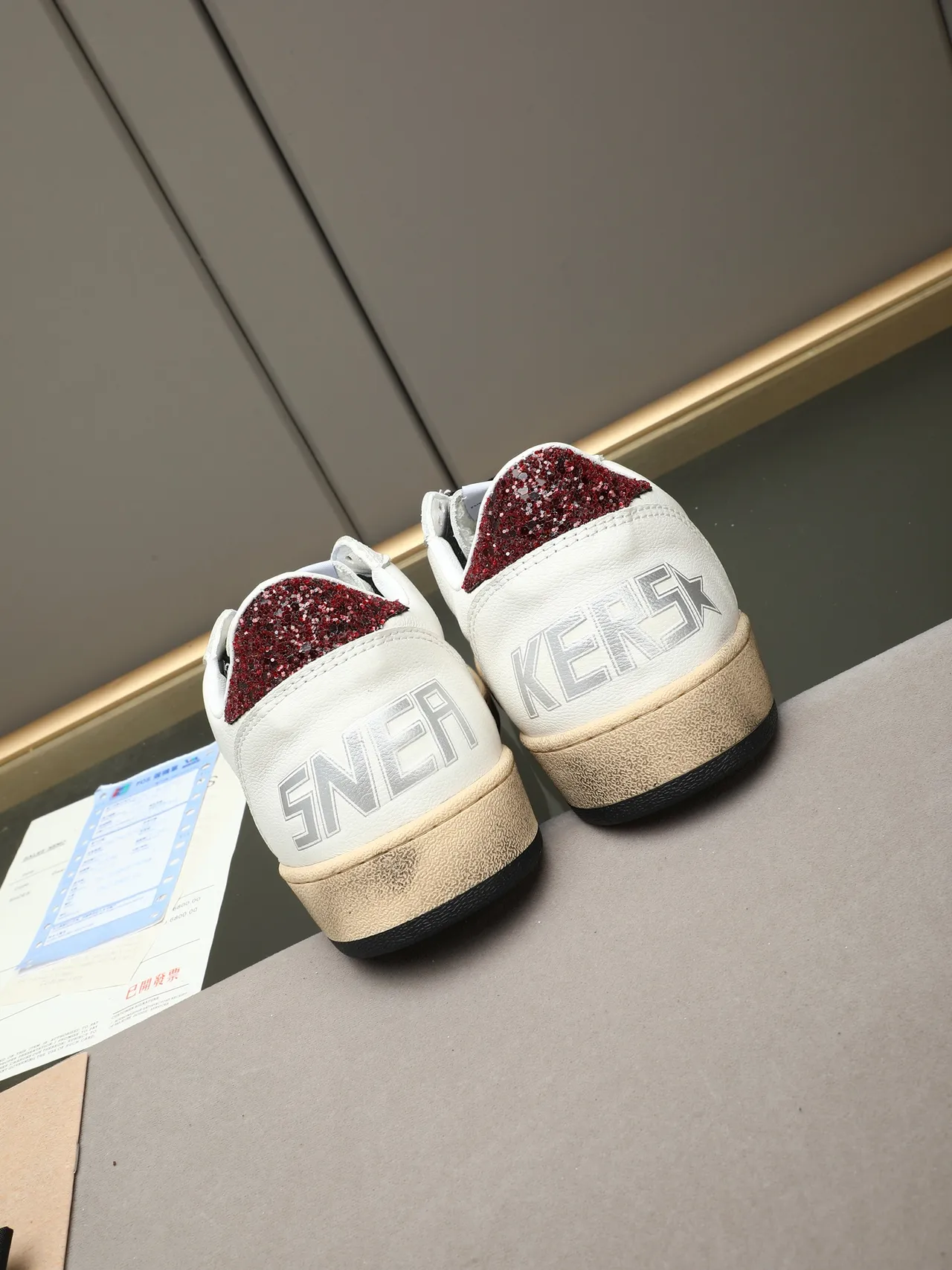 Golden Goose Ball Star Chaussures Lifestyle Blanc Rouge Paillettes Étoile 4