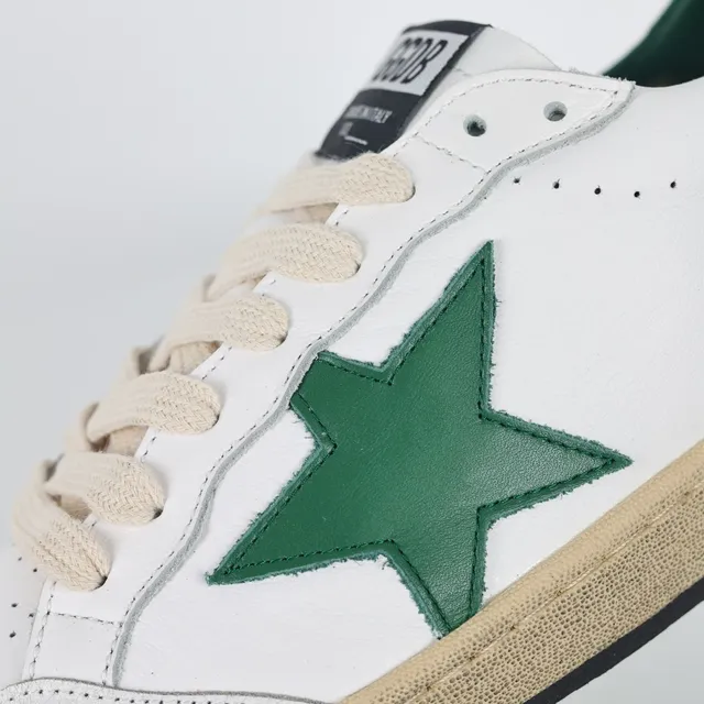 Golden Goose Super-Star Tênis Lifestyle Brancos e Verdes com Estrela 6