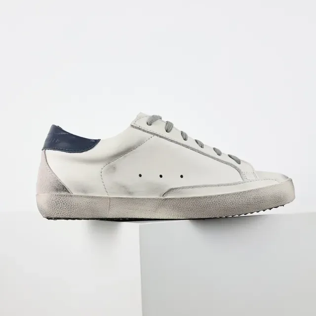 Golden Goose Superstar حذاء رياضي أبيض جلدي متضرر نمط حياة 7