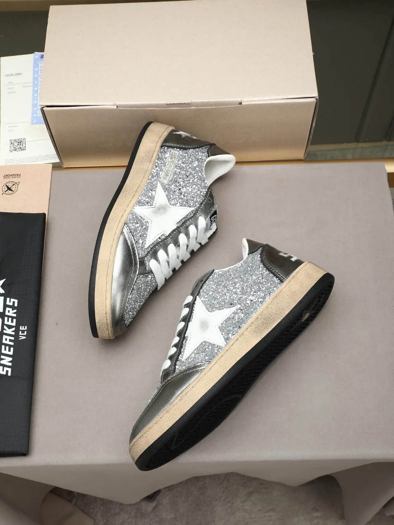 Golden Goose Superstar Brillant Argent Étoile Chaussures Lifestyle 2