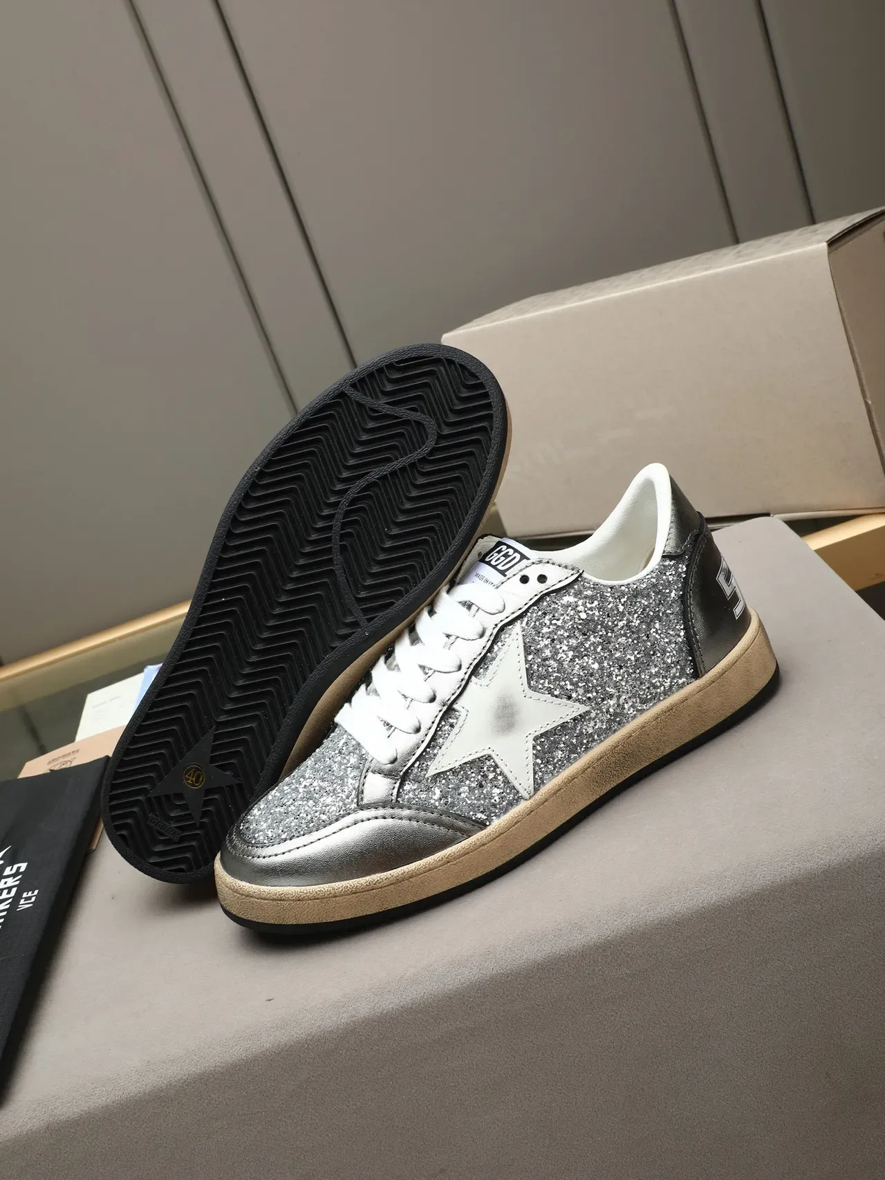 Golden Goose Superstar Brillant Argent Étoile Chaussures Lifestyle 4