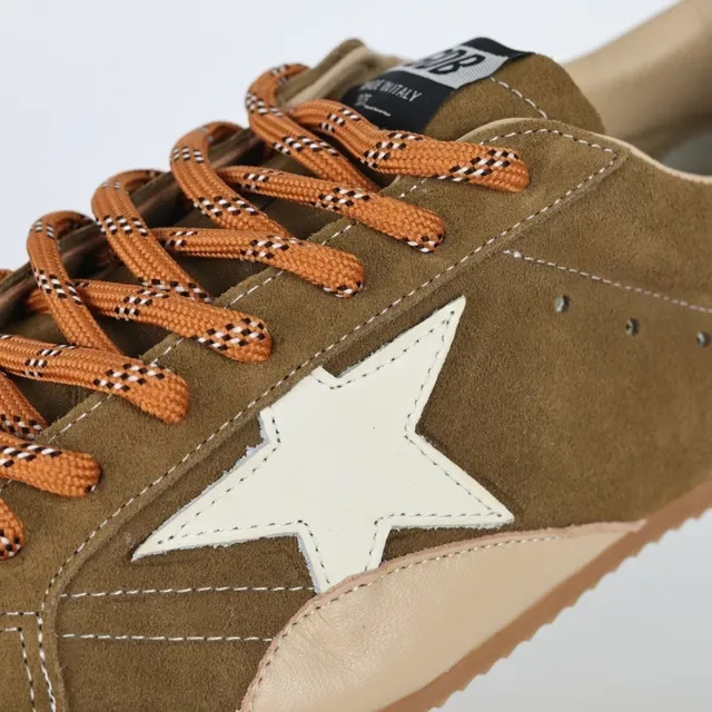 Golden Goose Superstar Zapatillas Lifestyle Ante Oliva Marrón 6