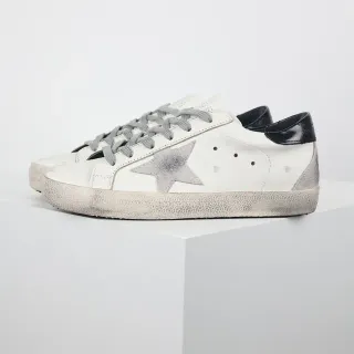 Golden Goose Superstar sneakers lifestyle de couro branco desgastado