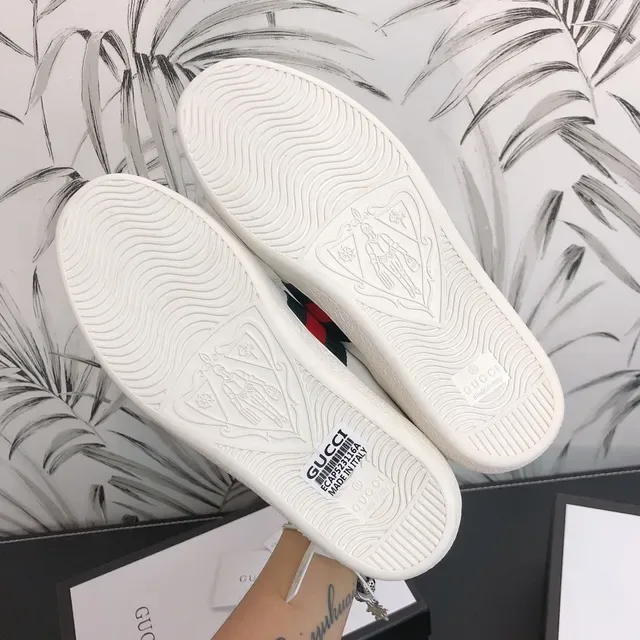 Gucci Ace Blanc Vert Rouge Rayures Web Sneakers Lifestyle 2