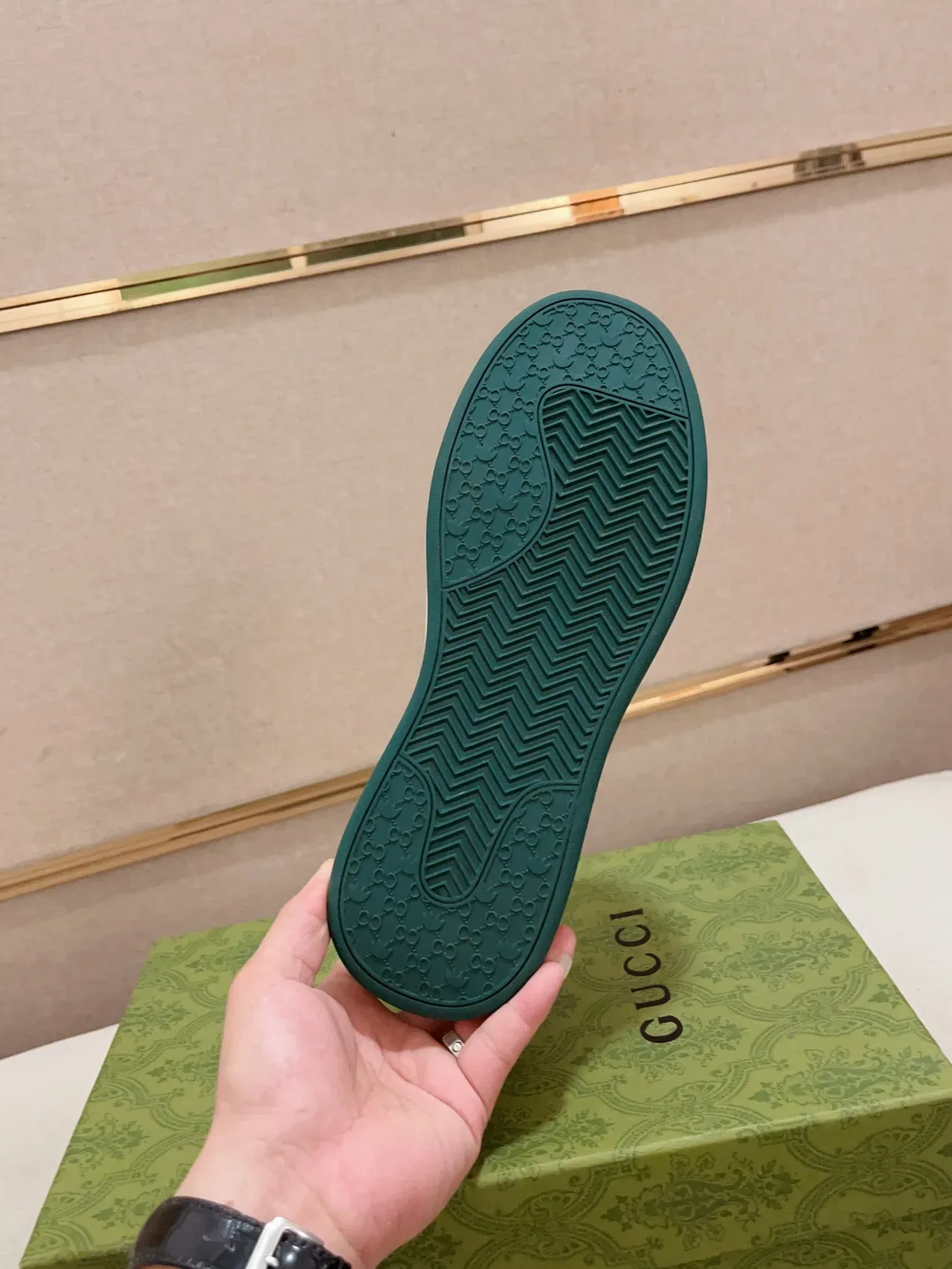 Gucci বেইজ গ্রিন GG Monogram ক্যানভাস কালো চামড়া ওভারলে লাইফস্টাইল স্নিকার্স 9