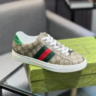 Gucci أحذية رياضية بيج أخضر GG Monogram كانفاس ويب سترايب لايف ستايل