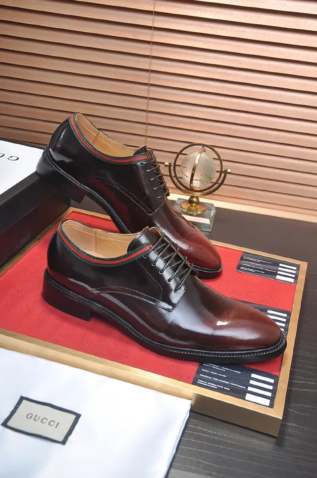 Gucci বার্গান্ডি প্যাটেন্ট লেদার ওয়েব-ট্রিম্ড অক্সফোর্ড জুতা 4