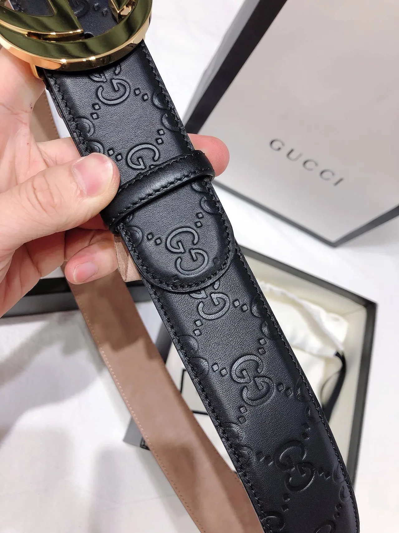 Gucci Double G 黑色金色 互锁扣 GG-压花皮革腰带 9