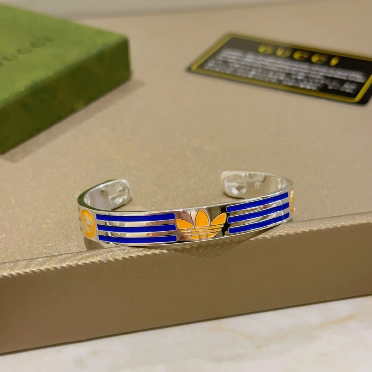 Gucci Enamel-Striped Interlocking G Fleur-de-Lis Bangle Bracelet 6