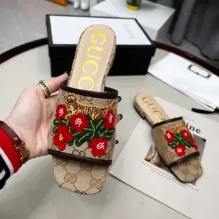 Gucci Flora Zapatilla Bordada Beige Rojo GG Monograma Lona Tigre Y Flores Zapatillas