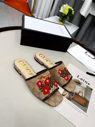 Gucci Flora Zapatilla Bordada Beige Rojo GG Monograma Lona Tigre Y Flores Zapatillas 2