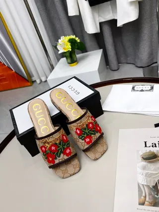 Gucci Flora Zapatilla Bordada Beige Rojo GG Monograma Lona Tigre Y Flores Zapatillas 3