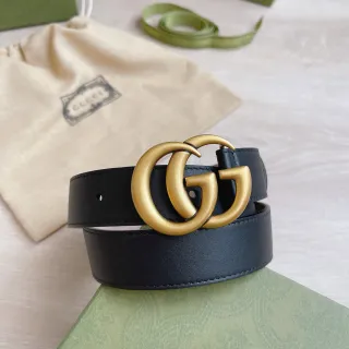 गुच्ची GG मार्मॉन्ट काला सोना इंटरलॉकिंग जी बकल चिकनी चमड़ी की बेल्ट