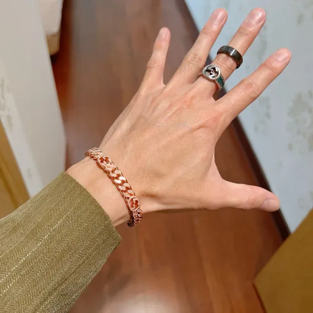 سوار Gucci GG Marmont ذهبي بيج سلسلة كيرب Interlocking G 8