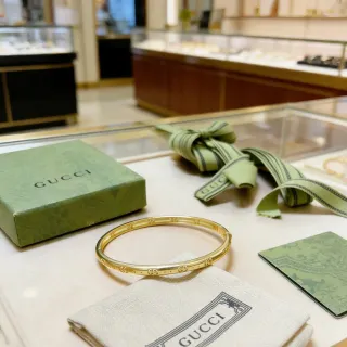 Gucci GG Marmont ذهب أخضر سوار صلب سوار نمط G متشابك