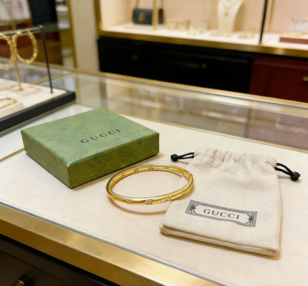 Gucci GG Marmont ذهب أخضر سوار صلب سوار نمط G متشابك 4