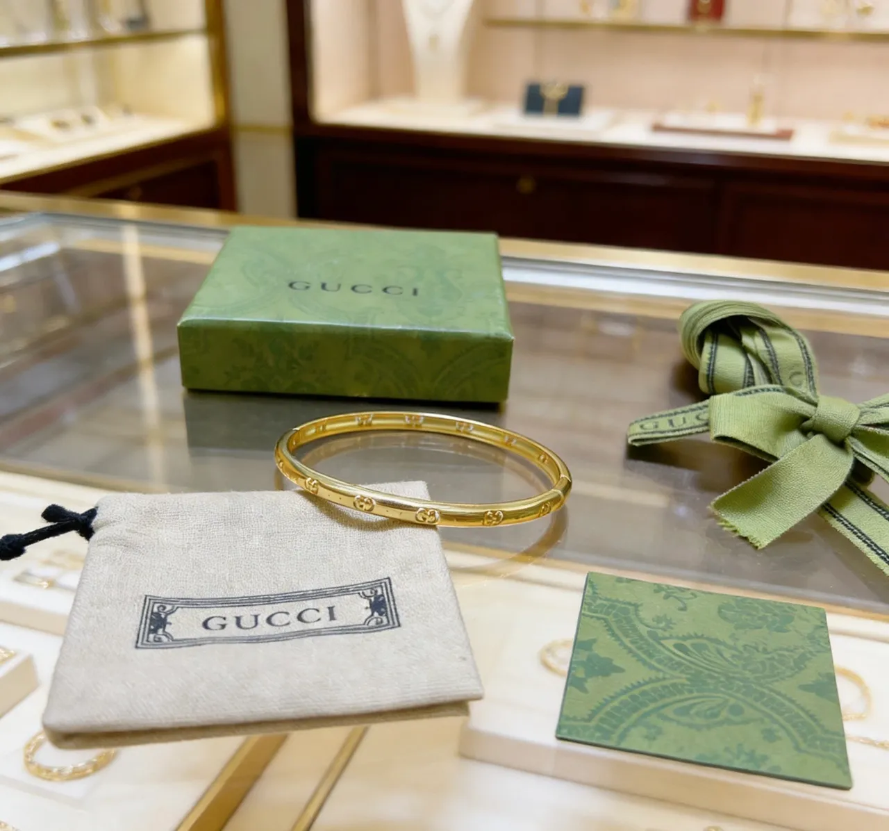 Gucci GG Marmont ذهب أخضر سوار صلب سوار نمط G متشابك 6