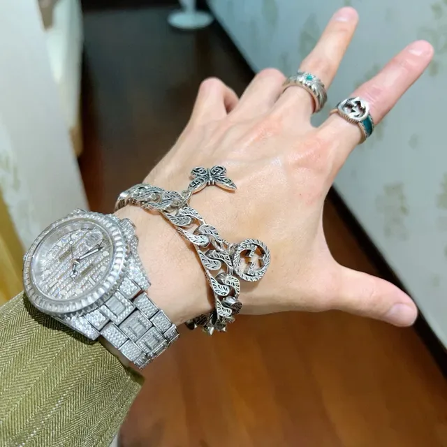 Gucci GG Marmont Leaf-Engraved Curb Chain Interlocking G Butterfly Charm Bracelet 6