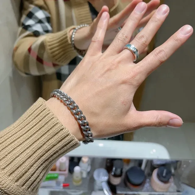 Gucci GG Marmont Pavé Crystal Double G Bracelet 8