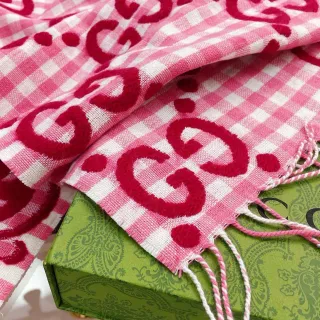 Gucci GG Marmont Cachecol de cachemira monogramado rosa vermelho xadrez gingham