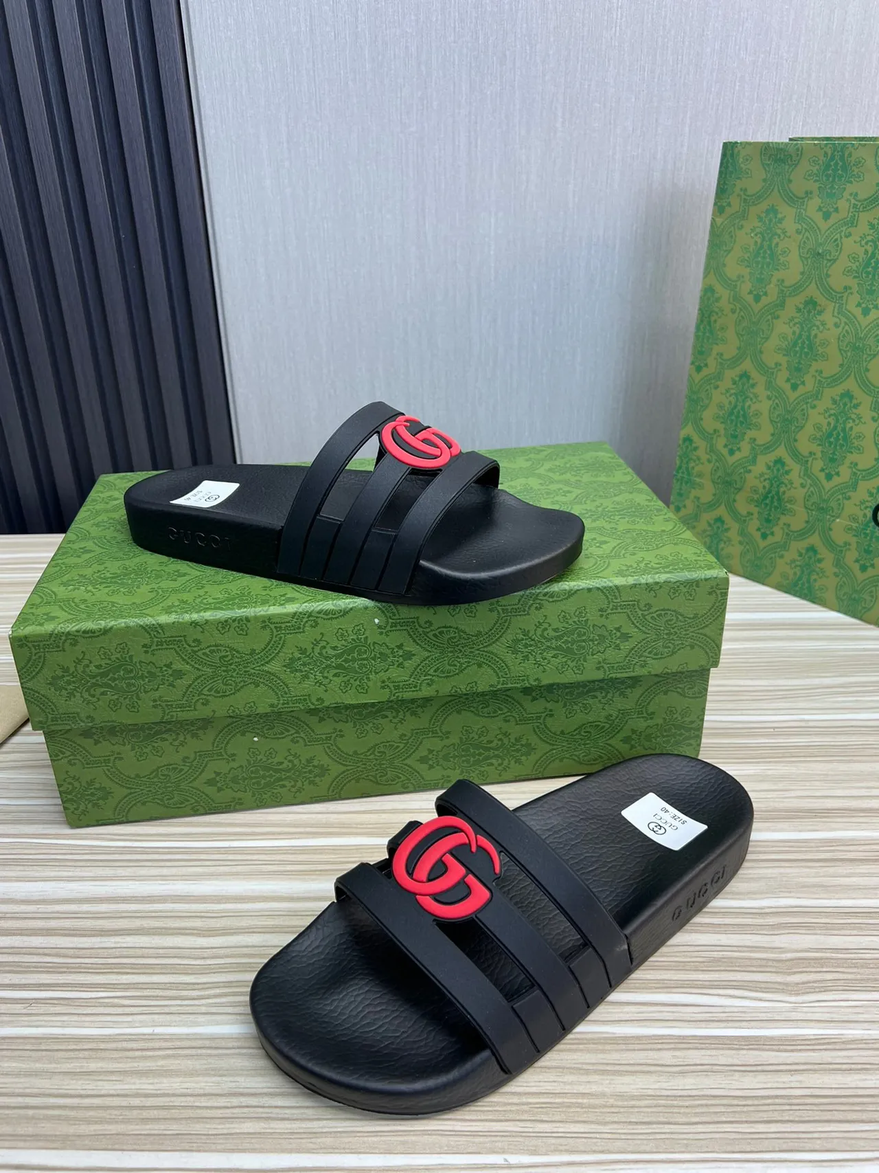 Gucci GG Slide 黑红 橡胶 构造 interlocking G Logo 拖鞋 7