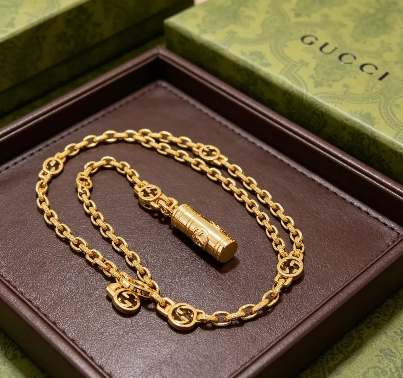 Gucci Gold Curb Chain Interlocking G Logo Links Necklace 5