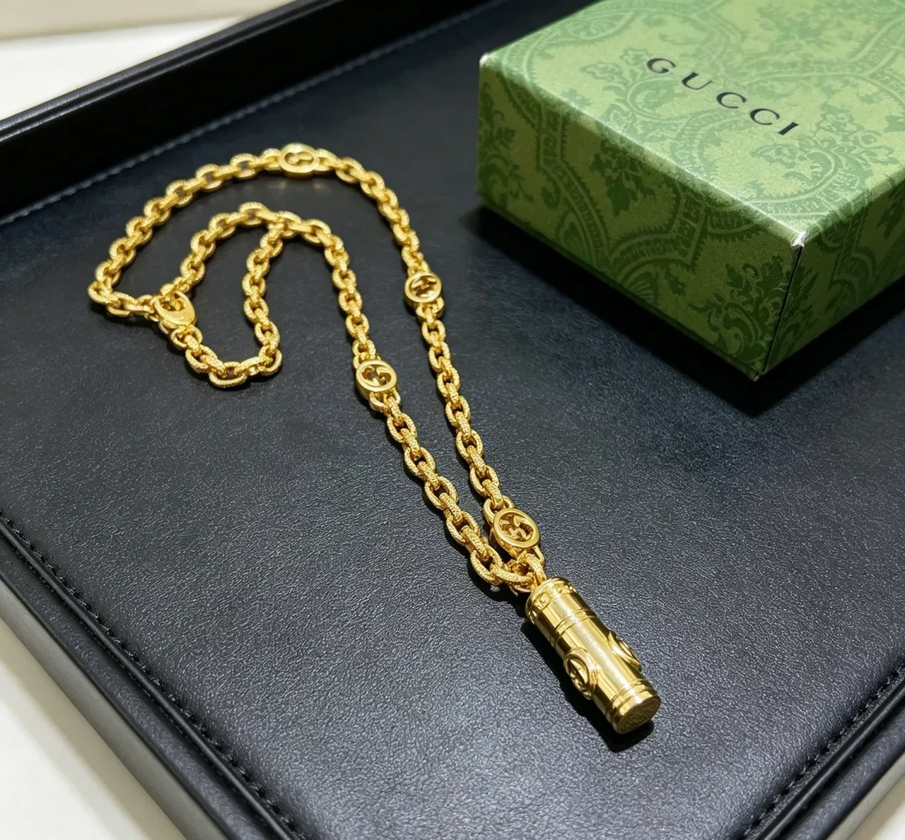 Gucci Gold Curb Chain Interlocking G Logo Links Necklace 6