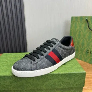 Gucci Gris Rojo GG Monograma Lona Web Raya Panel Lateral Lifestyle Sneakers